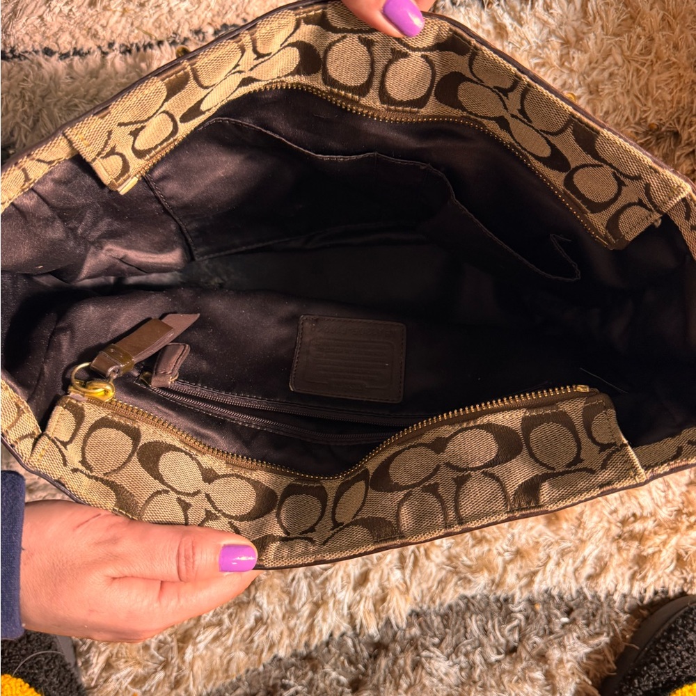 Classic Coach - Picture 5 of 8